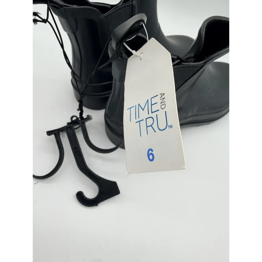 Time And Tru Boots Womens Size 6 Black Chelsea Rain Pull On Water Resistant